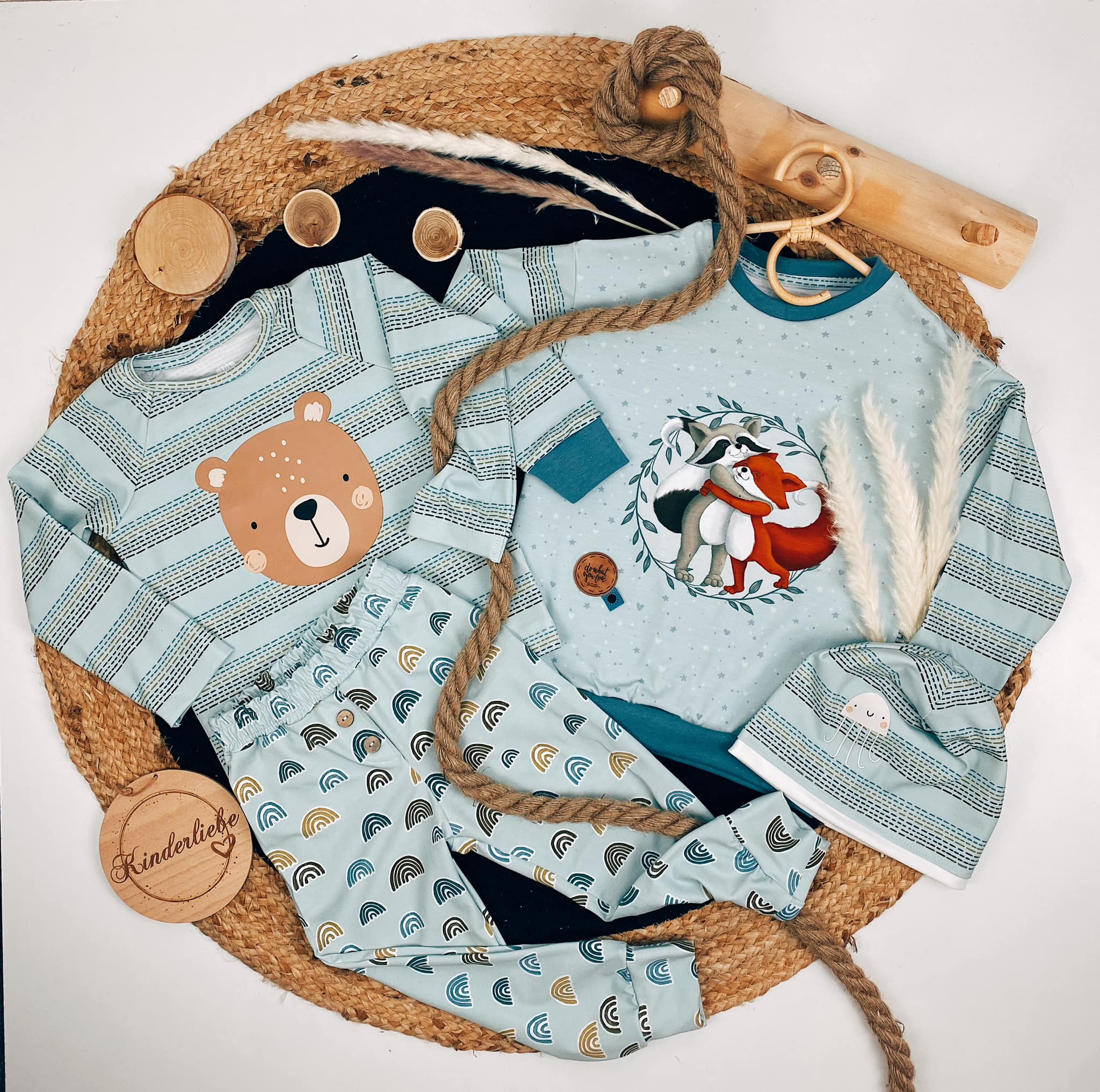 0,5m Bio-Jersey Charlie "Big Hug" Stripes babyblaugrau