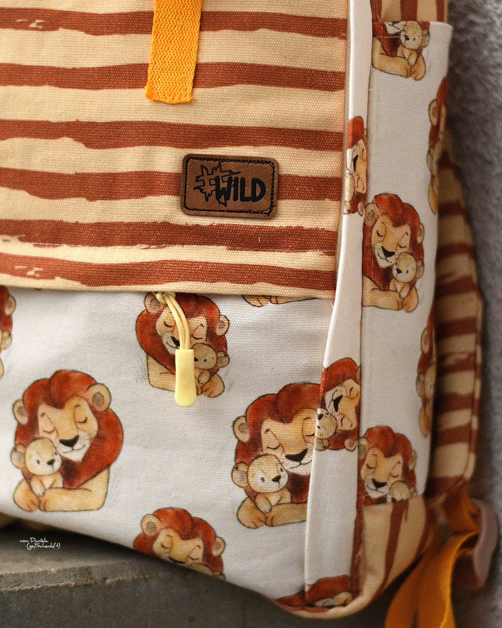 0,5m Bio-Canvas Löwenmama Kombistreifen