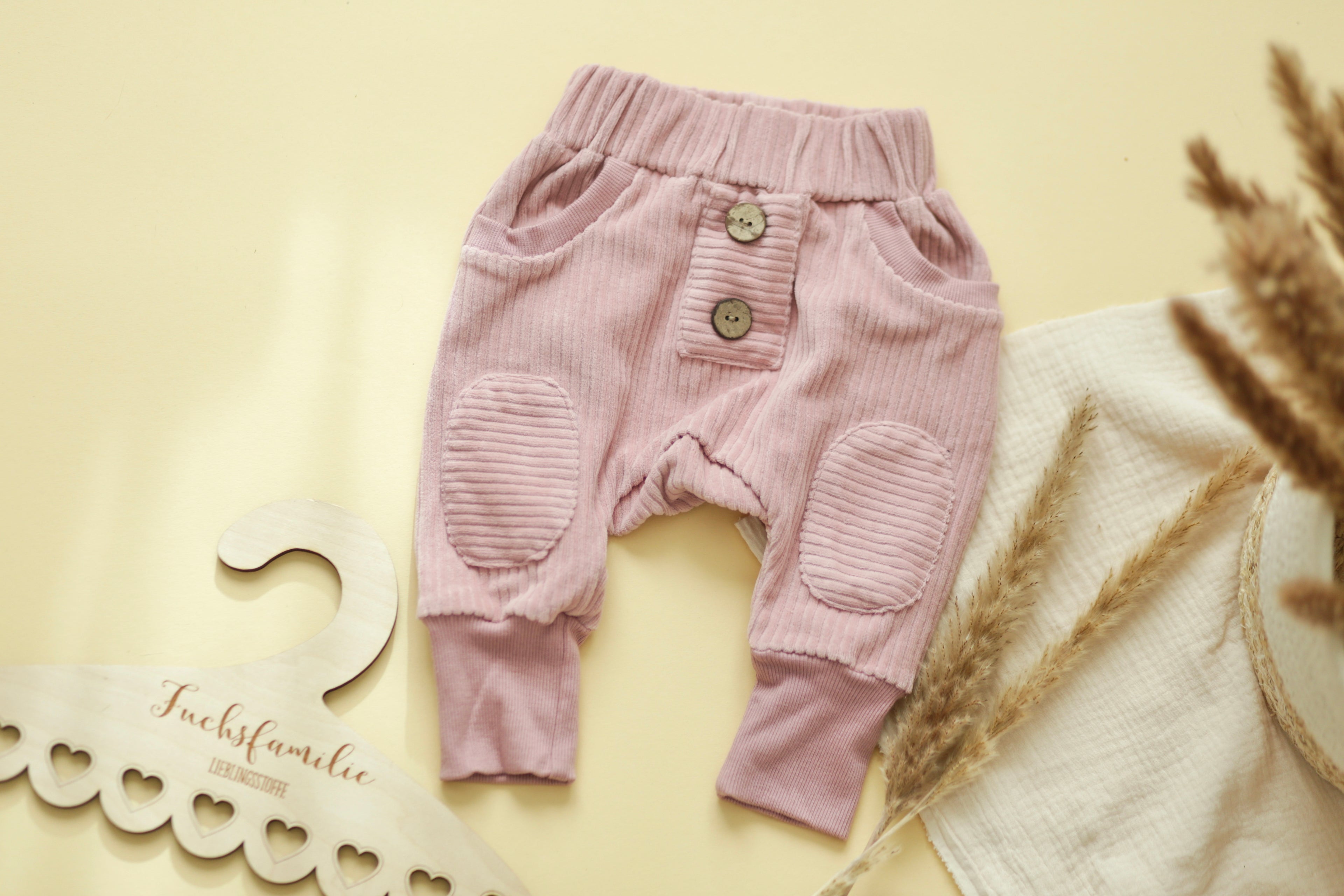 Cord-Hose (gerade Knopfleiste) altrosa