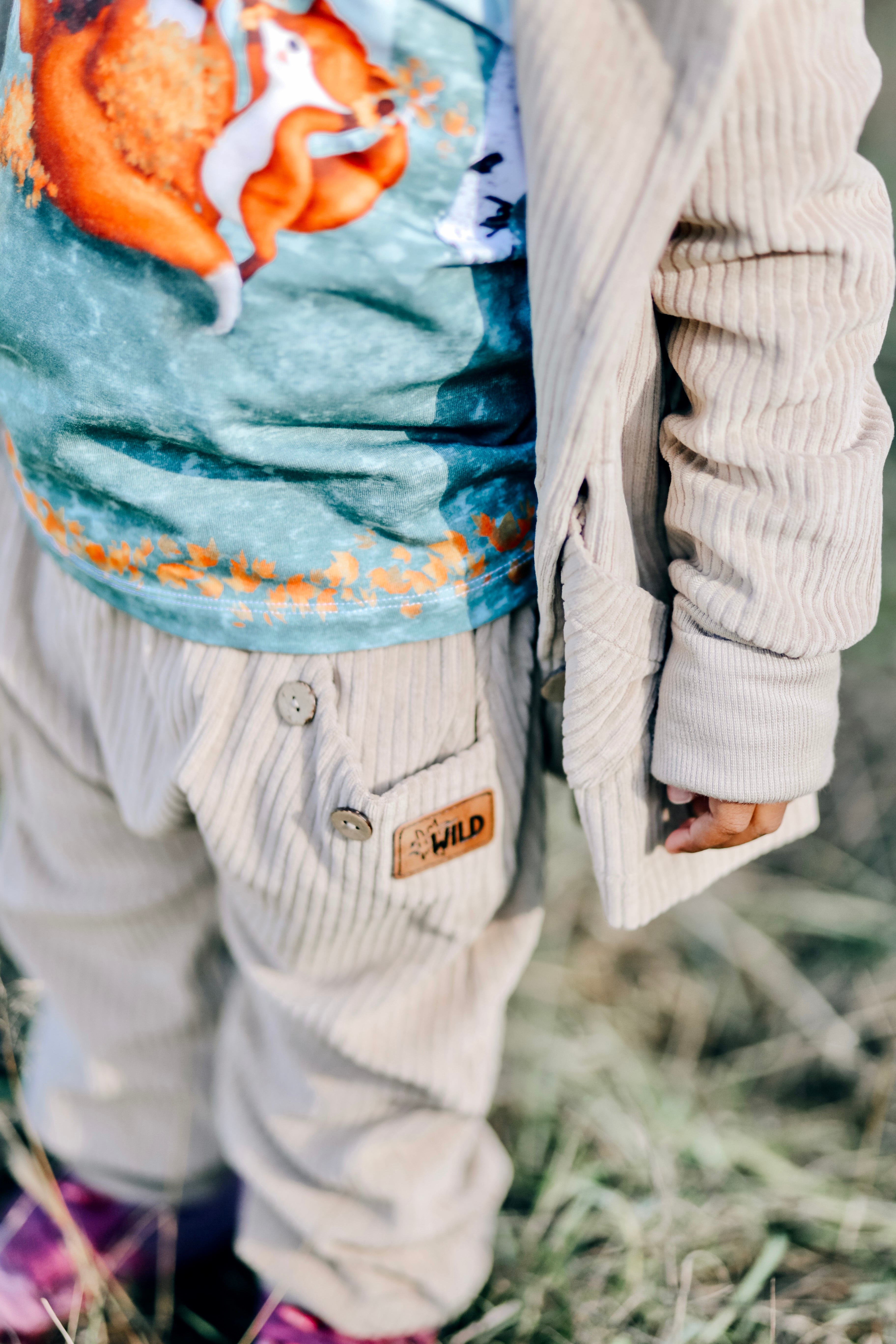 Cord-Knopfjacke beige