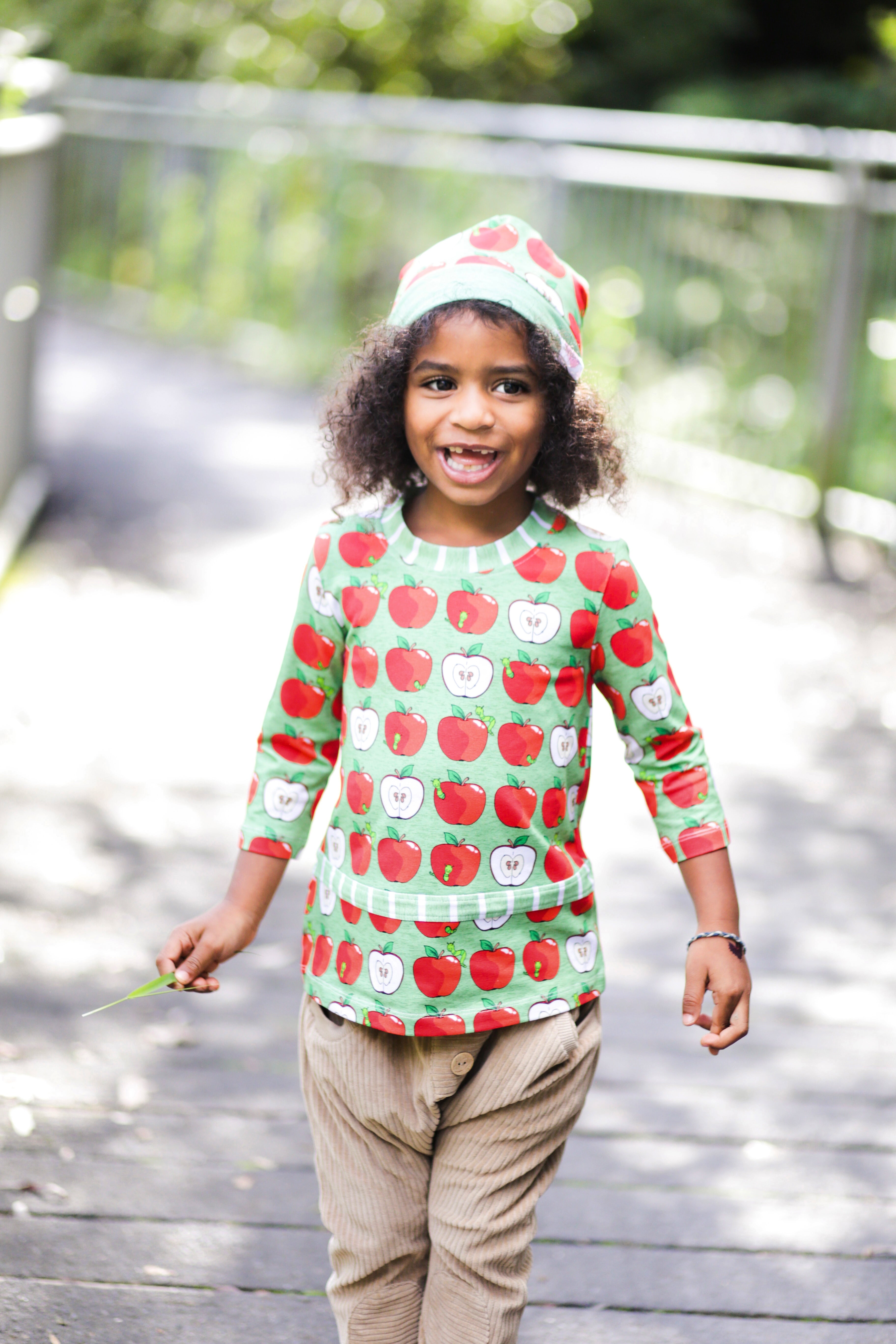 Cord-Hose (gerade Knopfleiste) beige