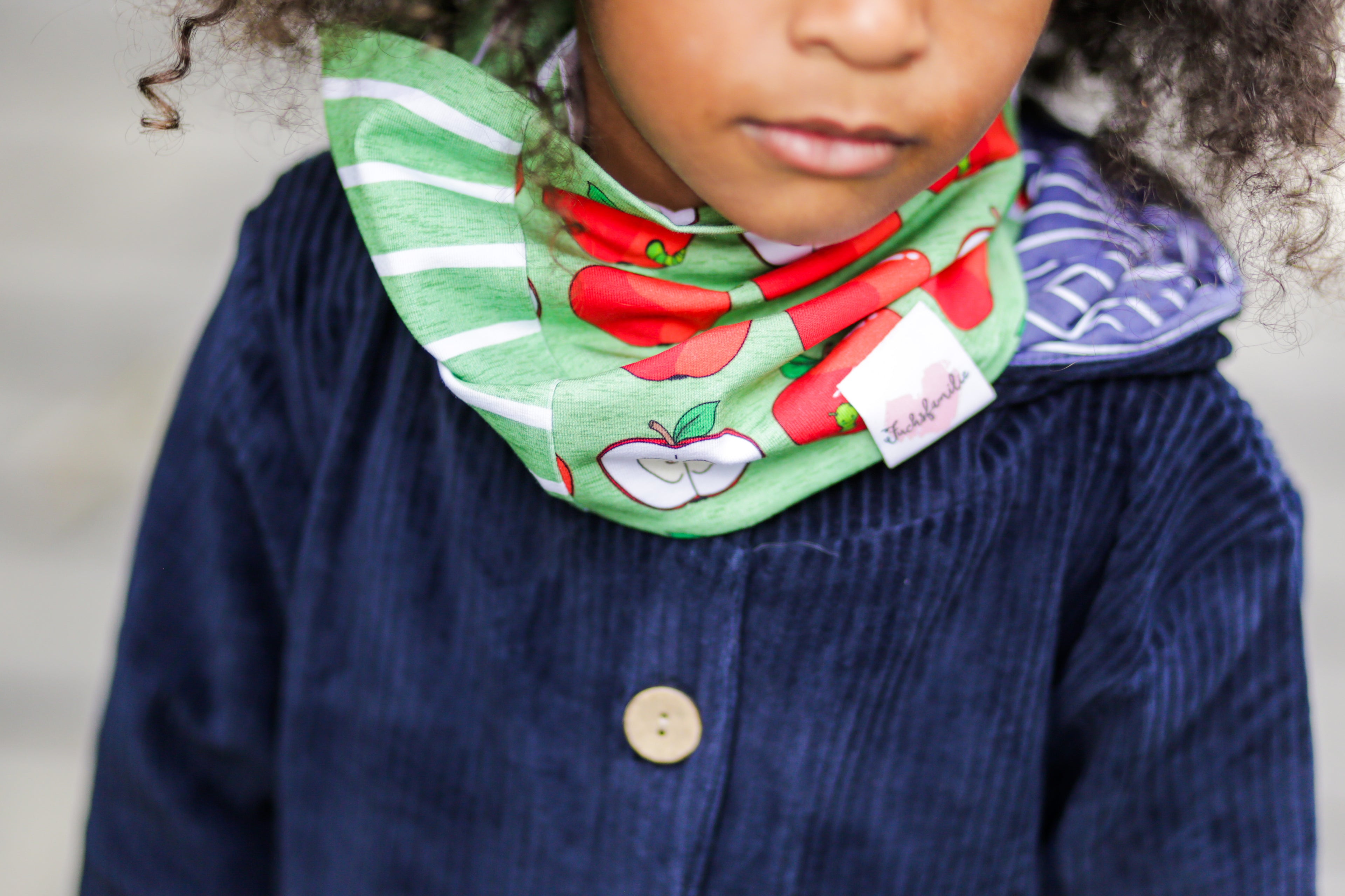 Cord-Knopfjacke navy