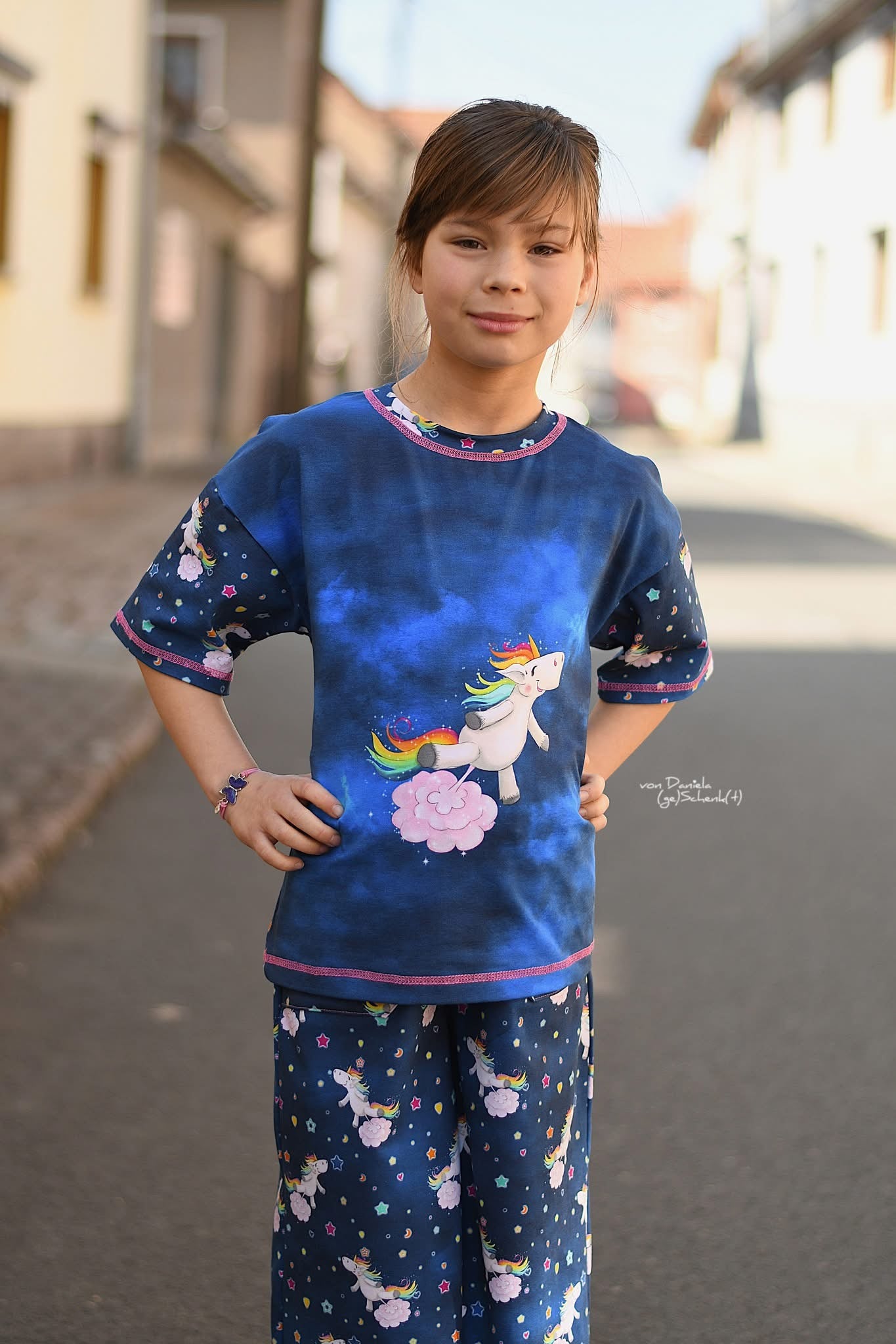 Bio-Jersey Glitzereinhorn denimblau