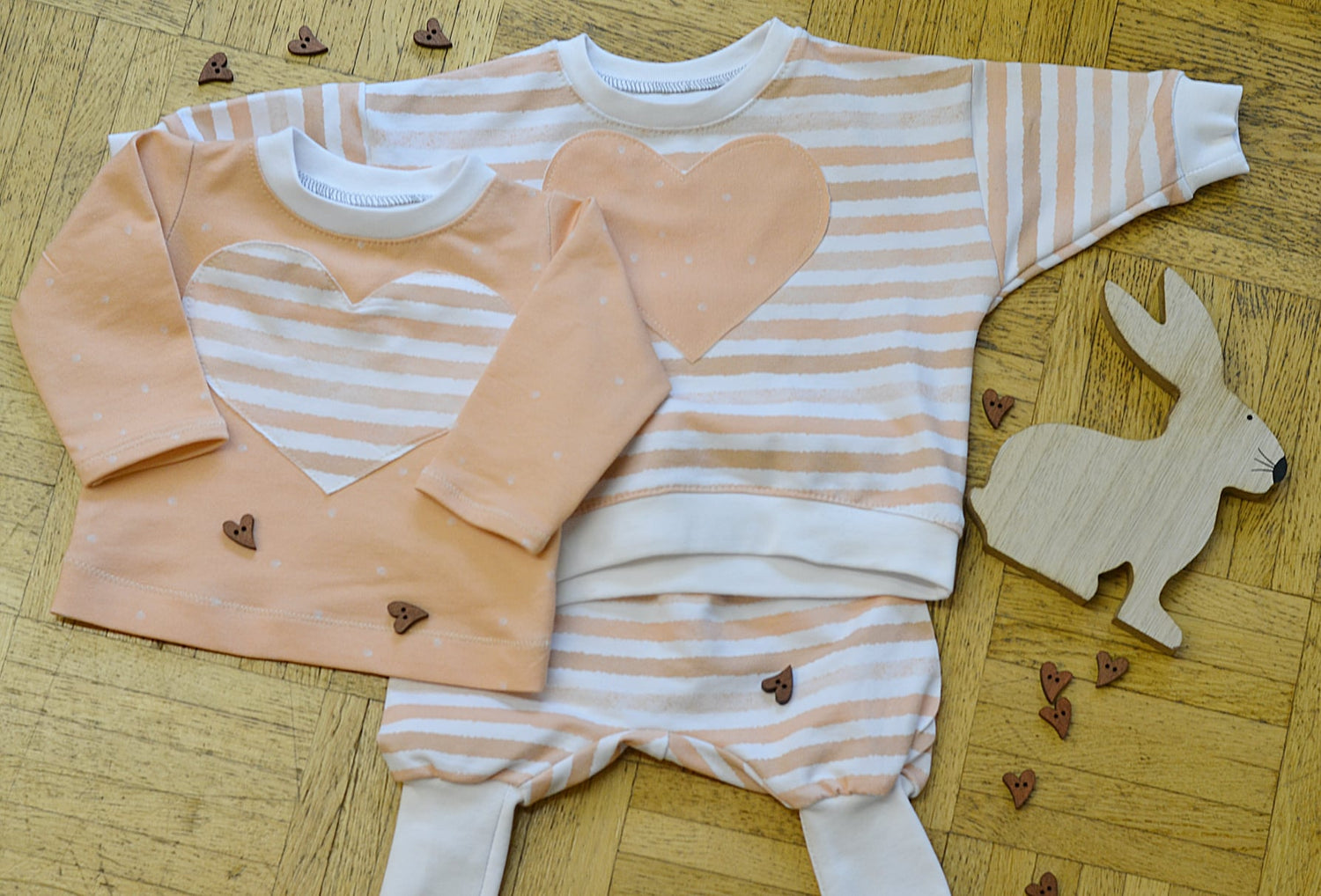 0,5m Bio-Sommersweat Little Fox Aquarellstreifen peach