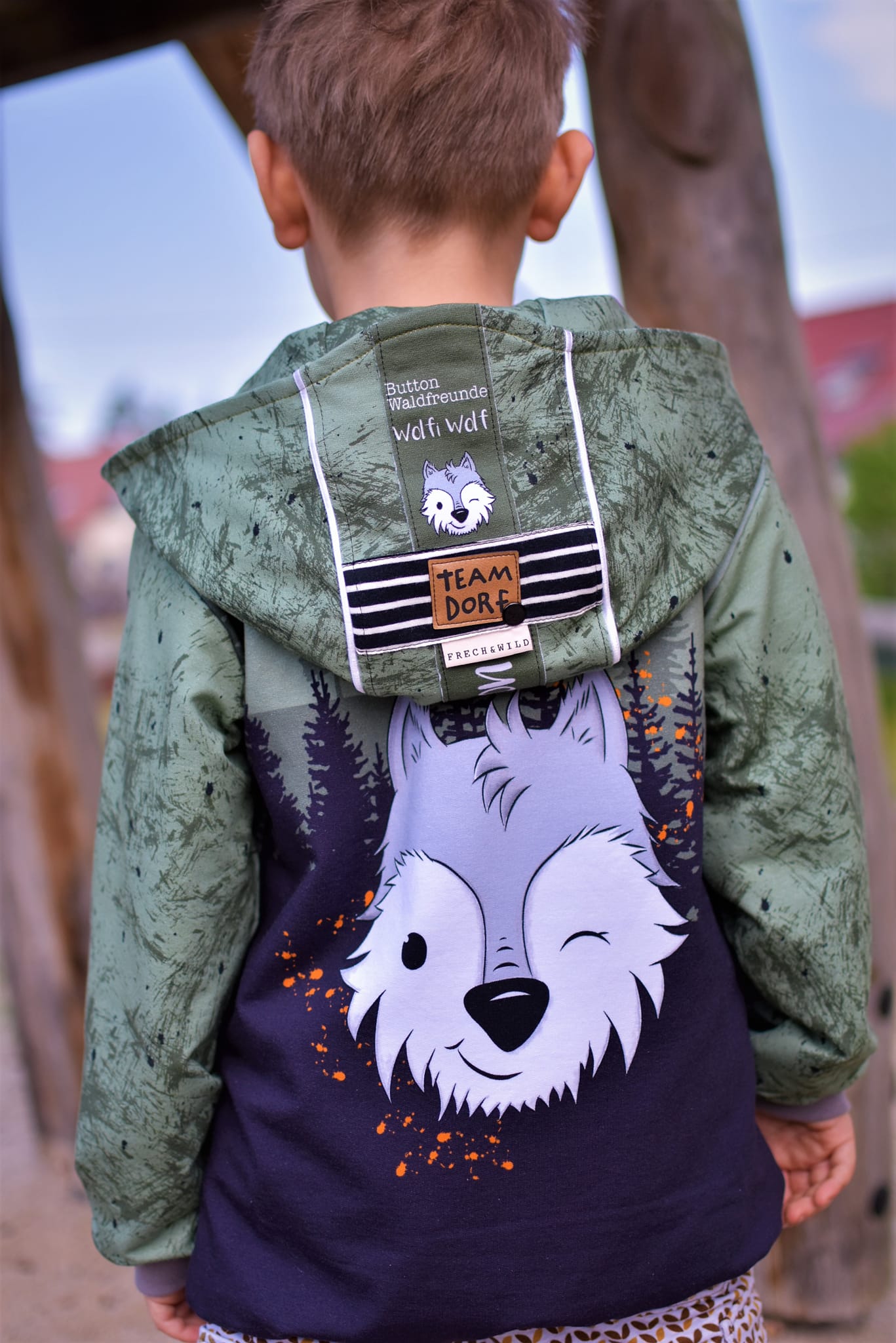 Bio-Sommersweat Limited Edition Waldfreunde Wolfi Wolf grün - Rapport ca. 60-65cm lang