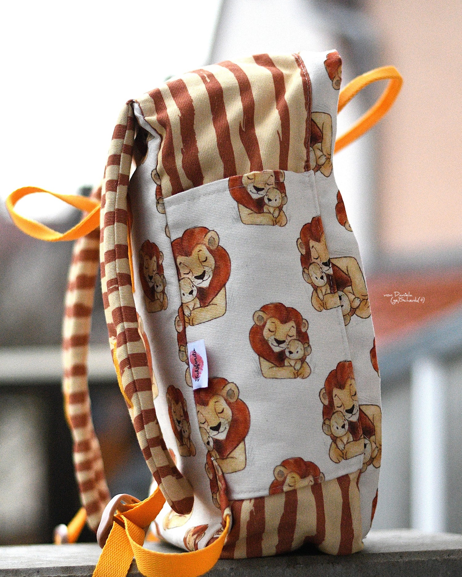 0,5m Bio-Canvas Löwenmama Kombistreifen