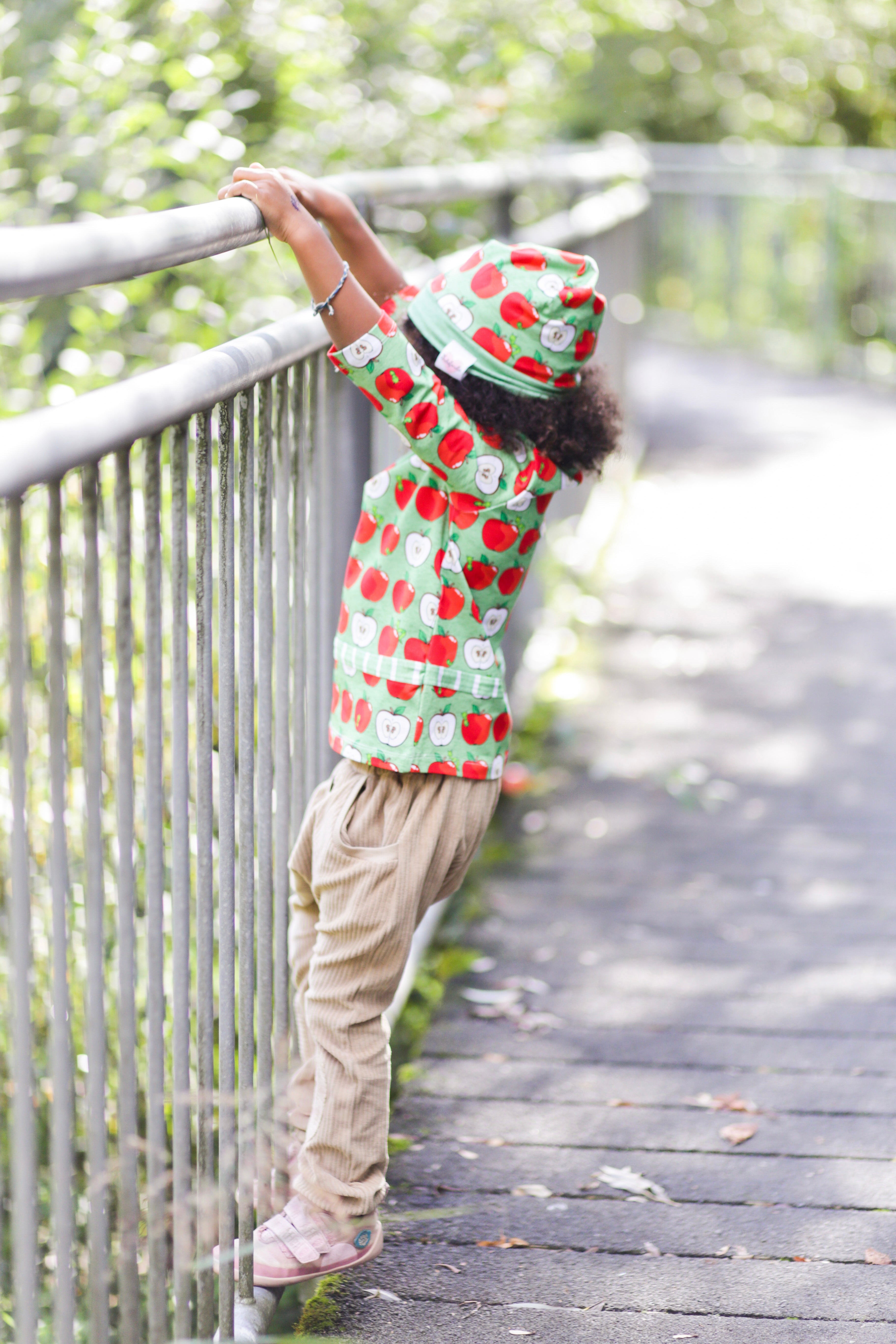 Cord-Hose (gerade Knopfleiste) beige 