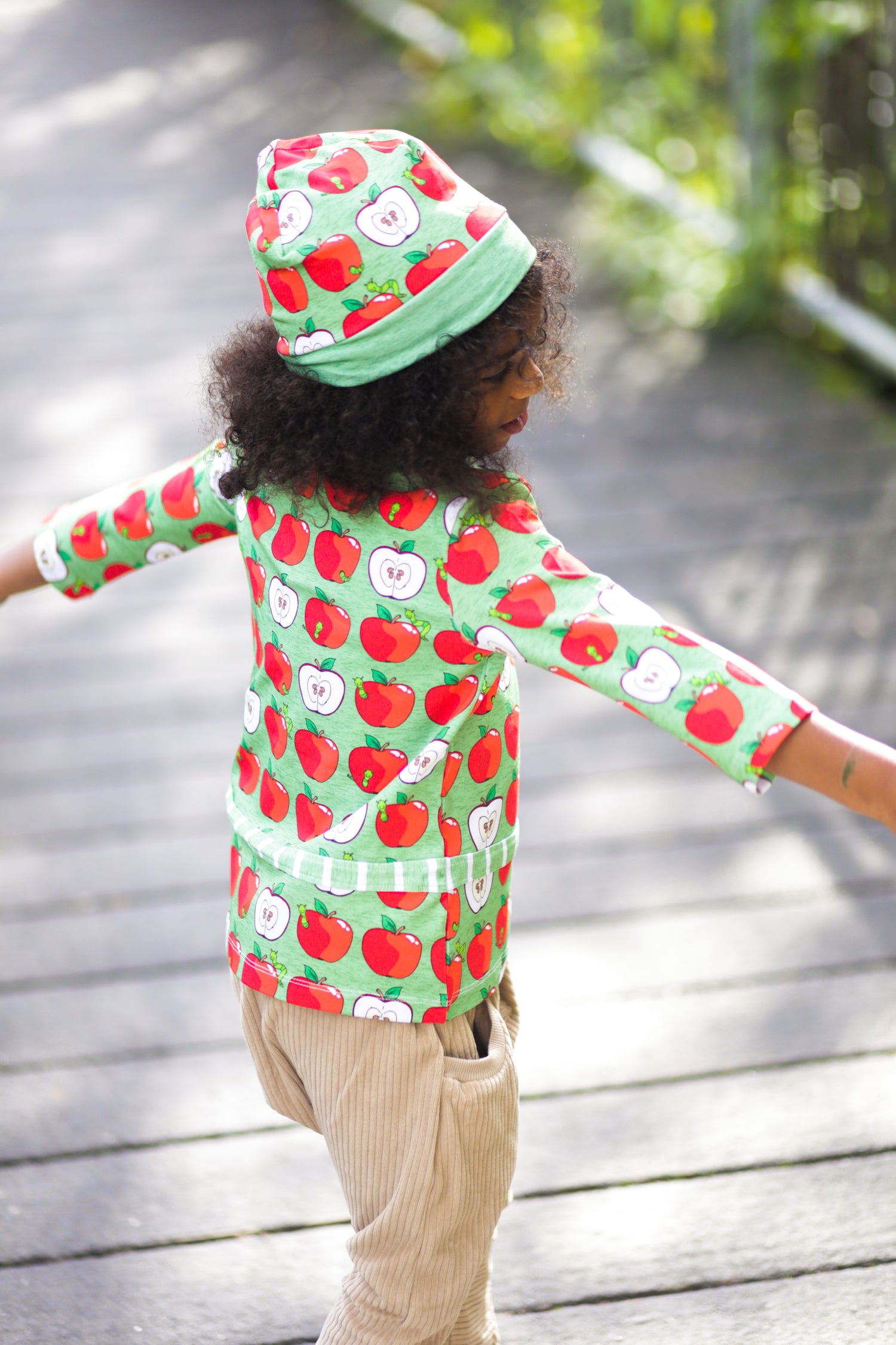 Cord-Hose (gerade Knopfleiste) beige 