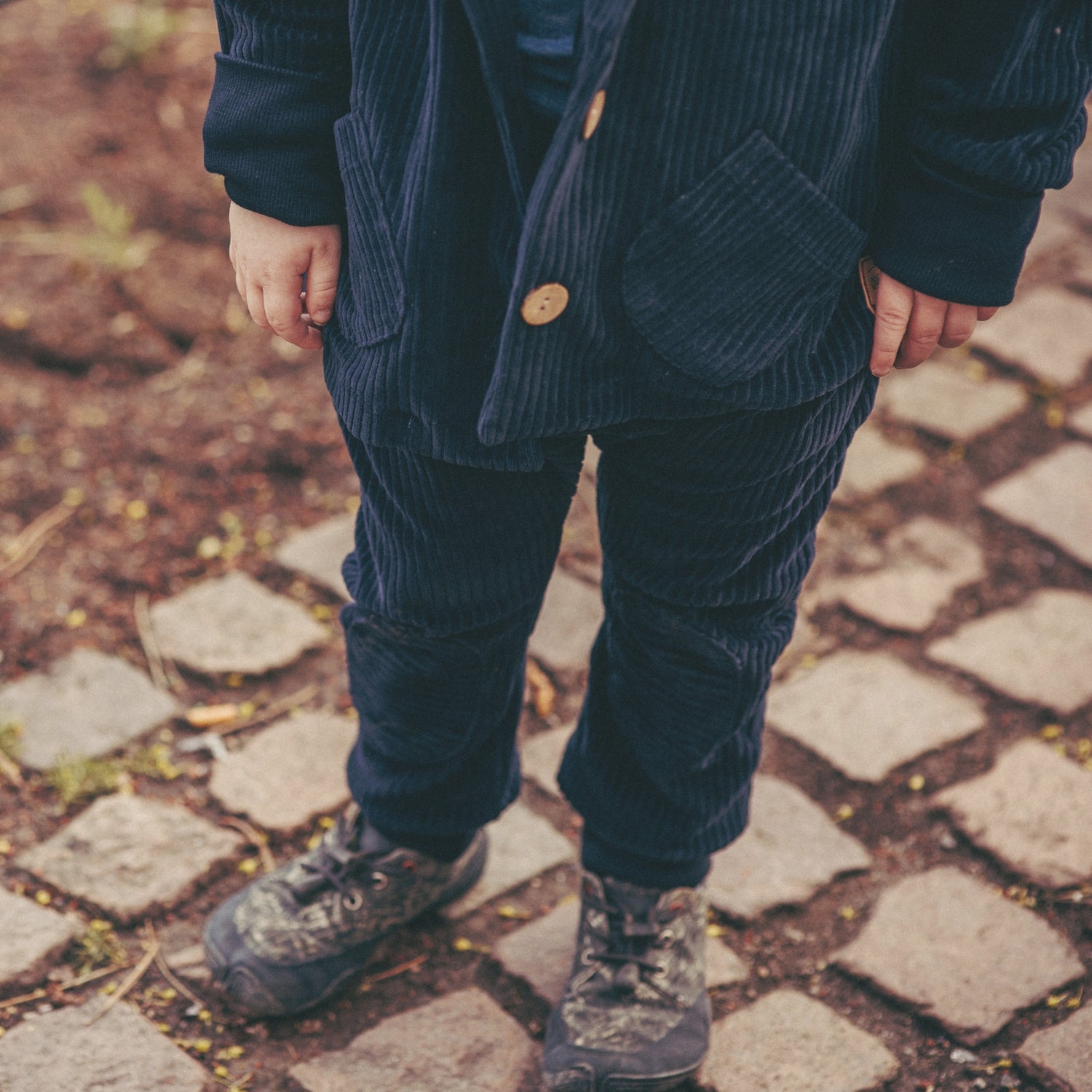 Cord-Hose (gerade Knopfleiste) navy 